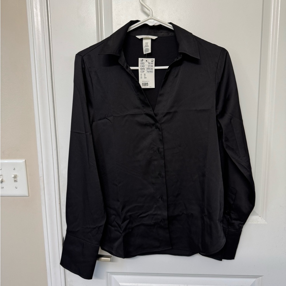 H&M Classic Black Button-Up Blouse